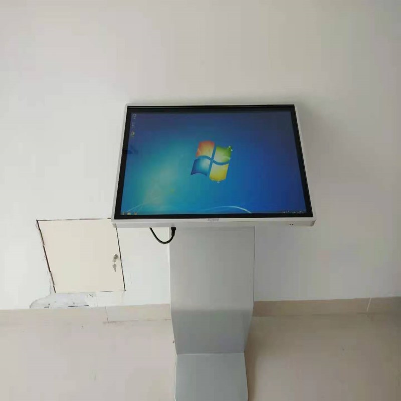 信特安32寸臥式一體機(jī)入駐海南某交警隊(duì)